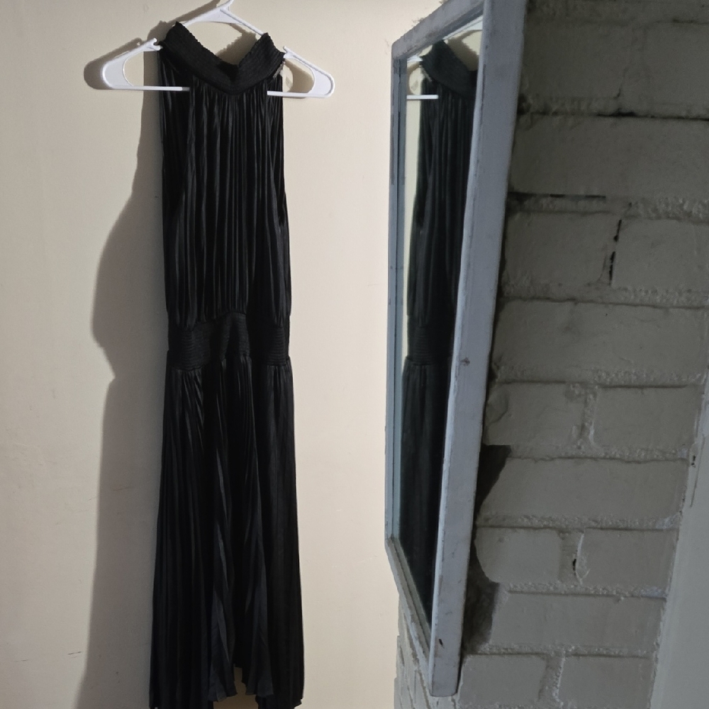 Elie Tahari Black Satin Sleeveless Halter Pleated Accordion Dress Size Medium